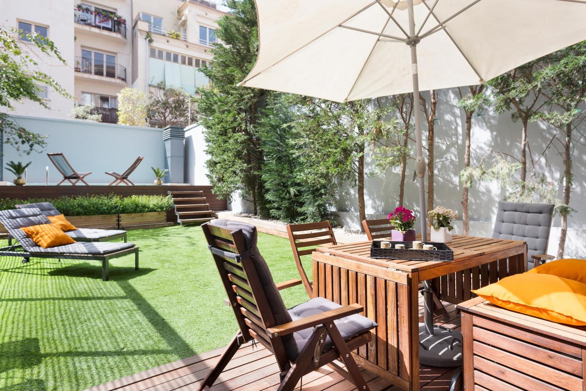 My Space Emirates - Modern Duplex With Private Garden And Swimming Pool Appartamento *