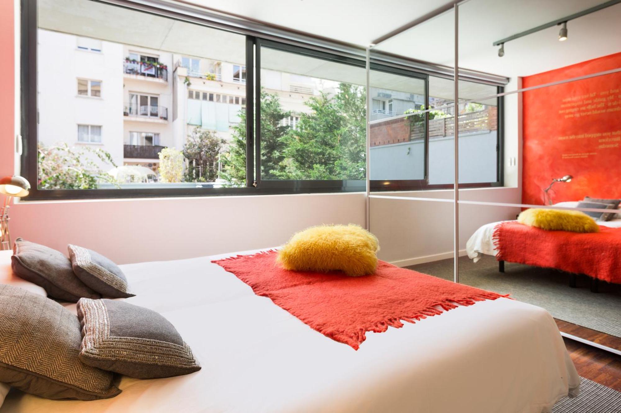 My Space Emirates - Modern Duplex With Private Garden And Swimming Pool Appartamento