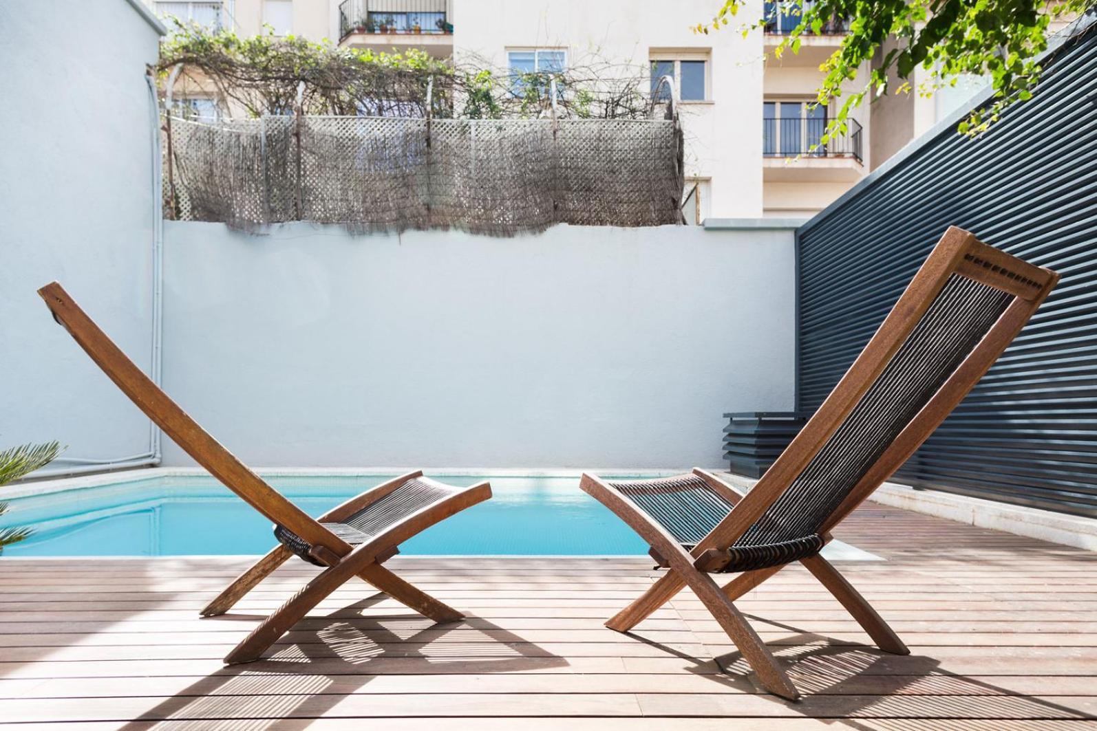 My Space Emirates - Modern Duplex With Private Garden And Swimming Pool Appartamento Barcellona