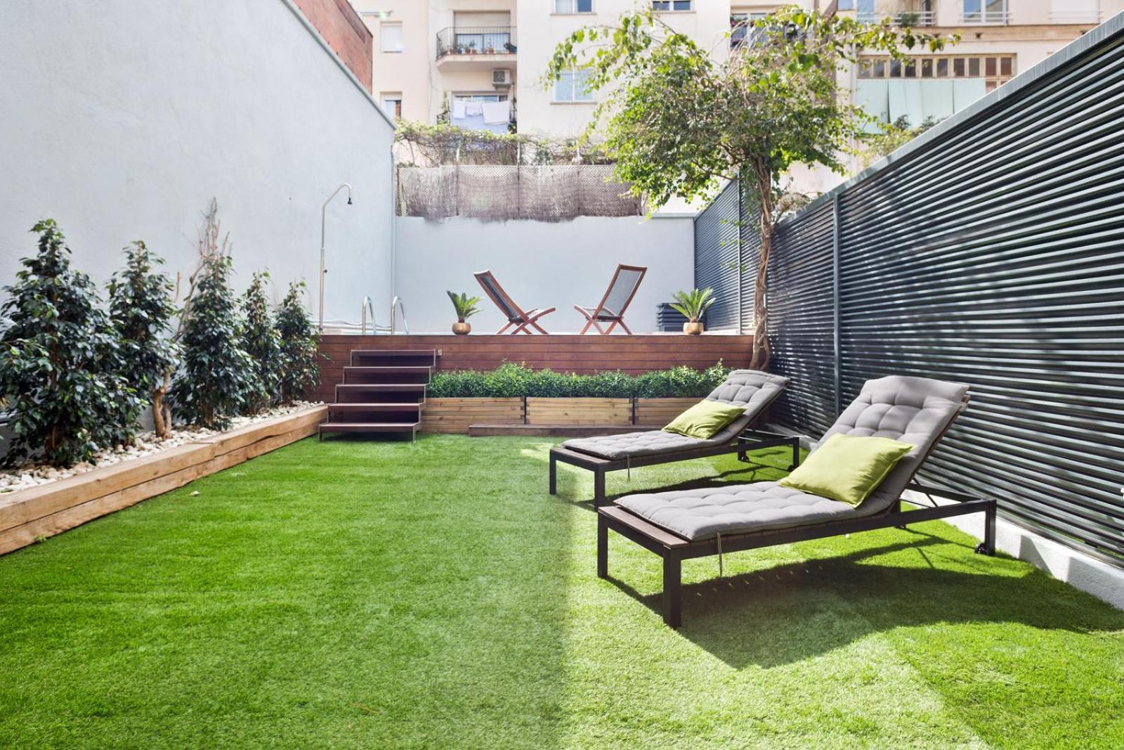 My Space Emirates - Modern Duplex With Private Garden And Swimming Pool Barcellona